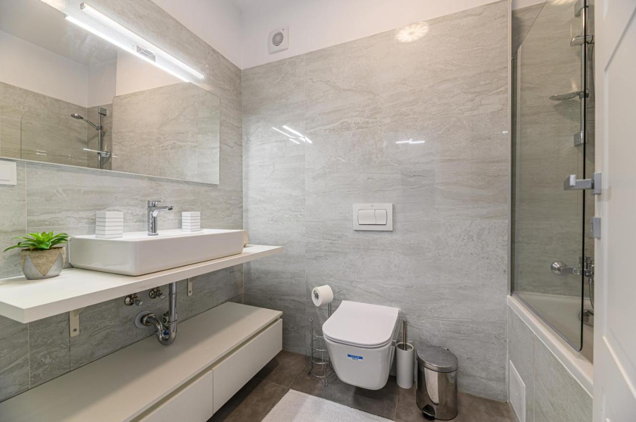 Rentforcomfort Dynamic Apartment Braşov Exterior foto